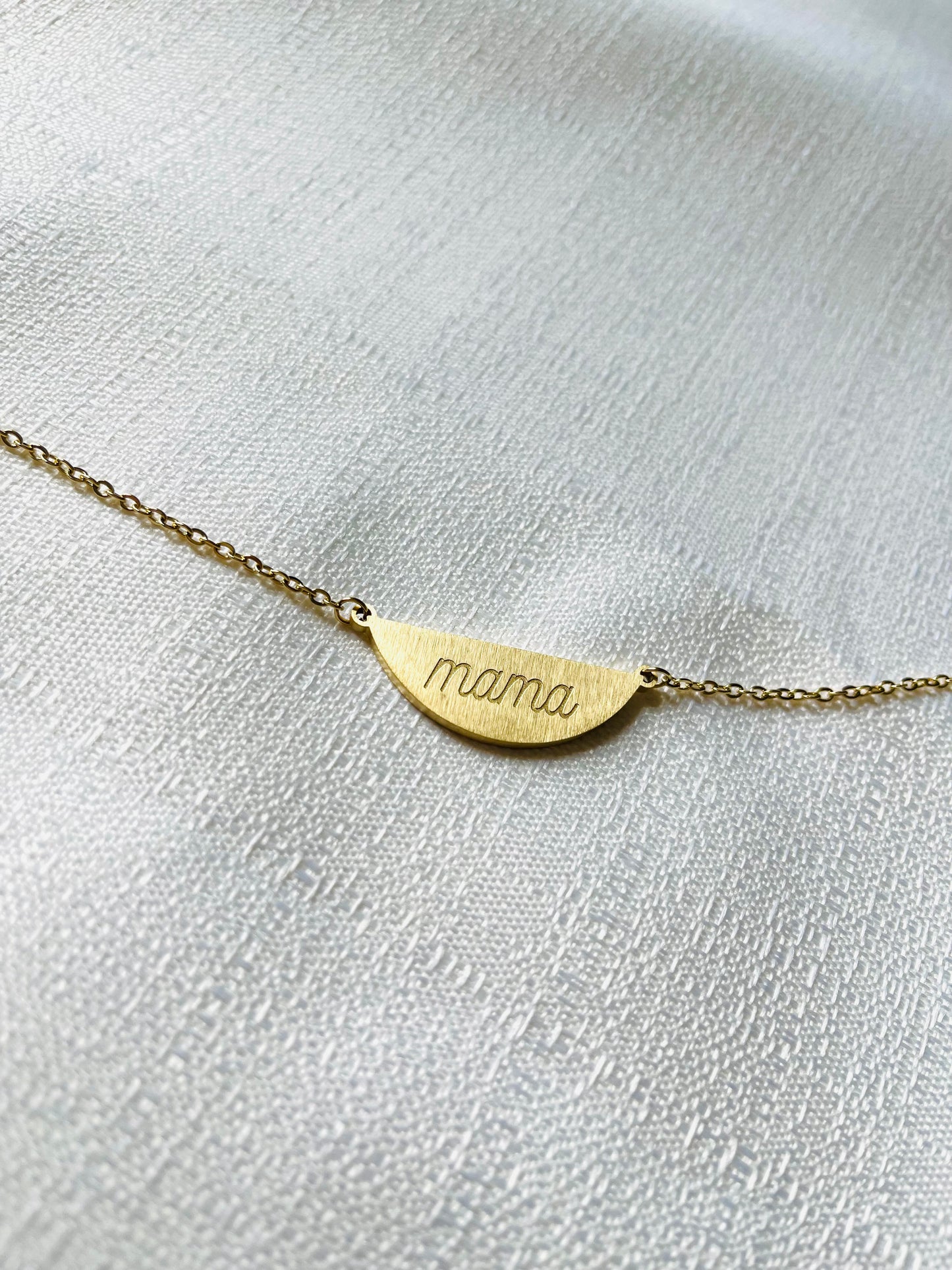 Mama Necklace